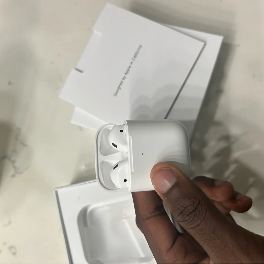 Wireless Earbuds with Charging Case - White